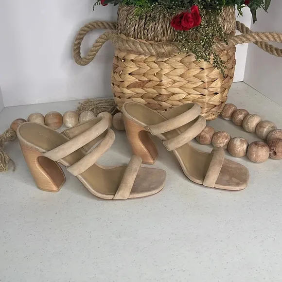 VinceWomen's Dara Slip On Strappy High Heel Sandals Sz 7.5