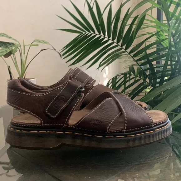 Vintage 90s DR. MARTENS Mens Made in England Sandals 9076