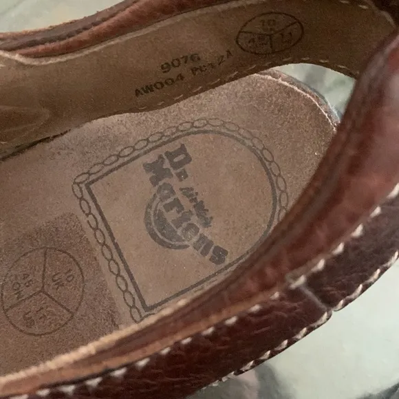 Vintage 90s DR. MARTENS Mens Made in England Sandals 9076