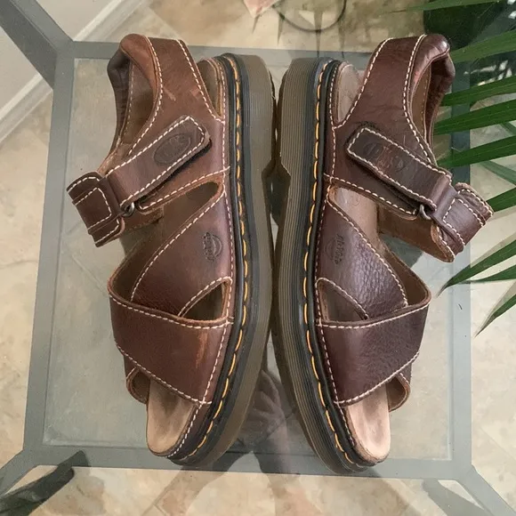 Vintage 90s DR. MARTENS Mens Made in England Sandals 9076