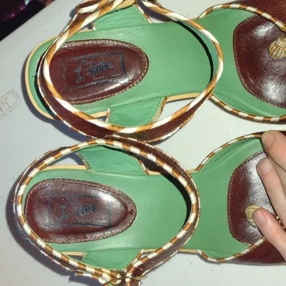VINTAGE Anthropologie Miss Fire wooden sandals Eiffel Tower Paris seashells