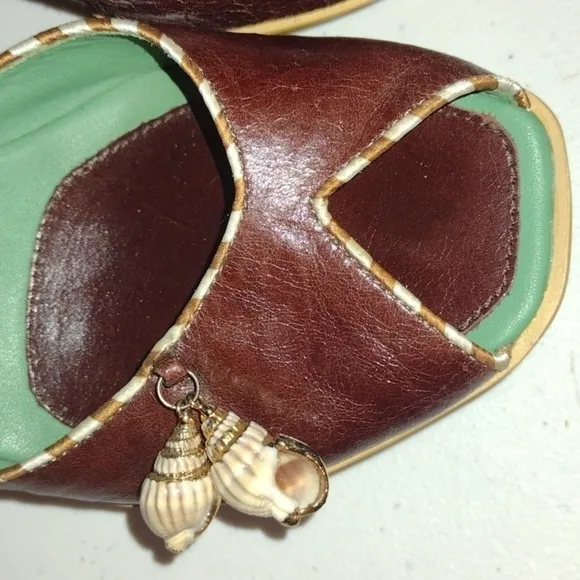 VINTAGE Anthropologie Miss Fire wooden sandals Eiffel Tower Paris seashells