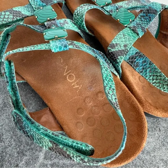 Vionic Amber Teal Snakeskin Sandals Jeweled Beads 8