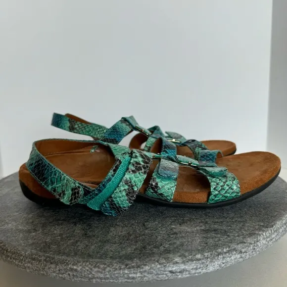 Vionic Amber Teal Snakeskin Sandals Jeweled Beads 8