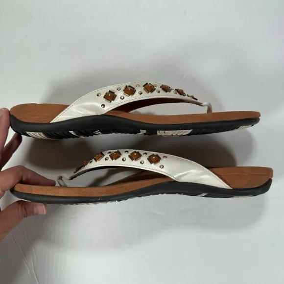 Vionic Floriana White Beaded Thong Comfort Flip Flop Sandals Women’s Size 12