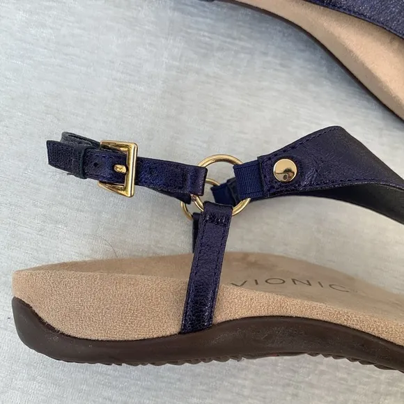 Vionic Kirra Metallic Blue Leather Triangular Strap Thong Sandals