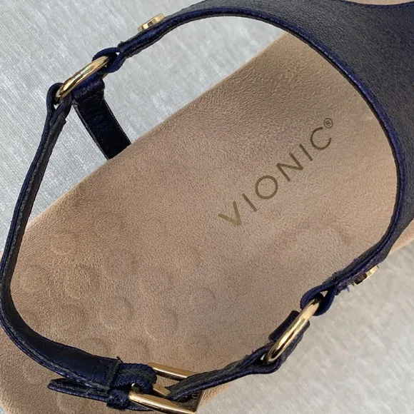 Vionic Kirra Metallic Blue Leather Triangular Strap Thong Sandals