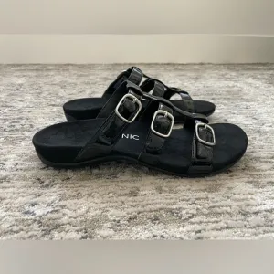 Vionic Misa Leather Sandals Womens Size 11 Arch Comfort Black 3 Strap‎ Slip On