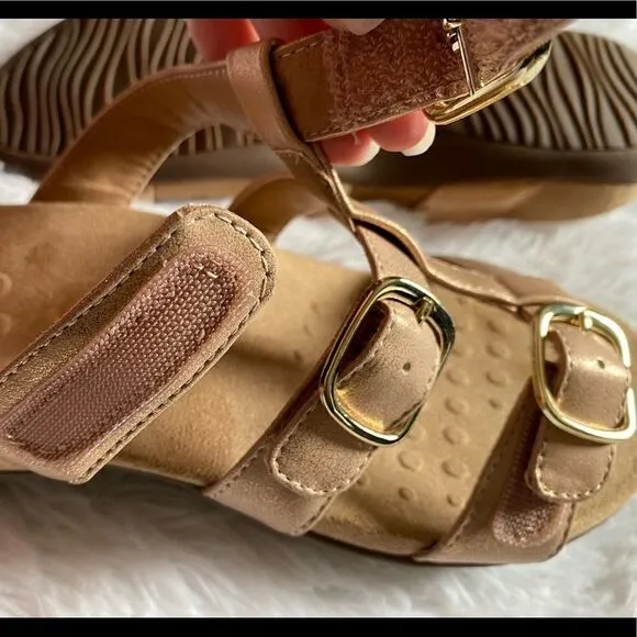 Vionic Misa Rose Gold Strappy Slip on Sandals Womens Size 9 Wide