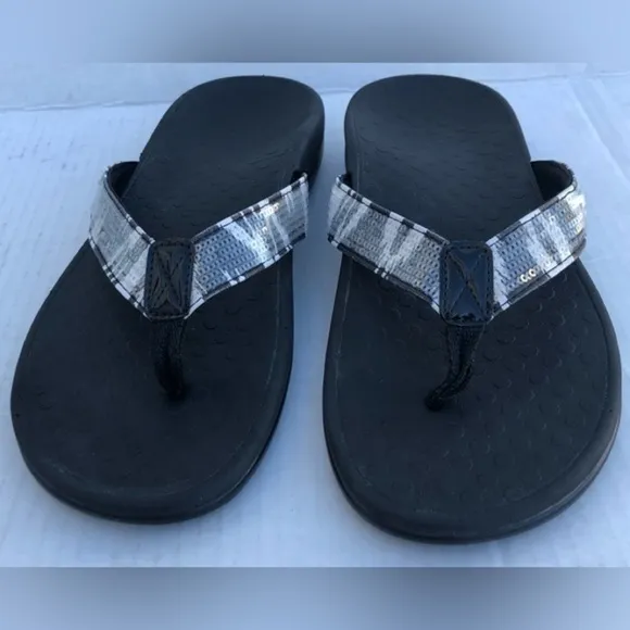 Vionic tide ll sequins sandals