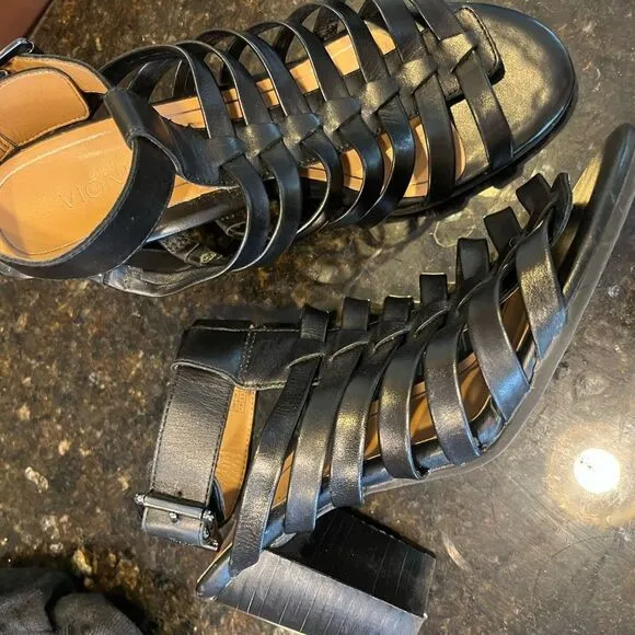 Vionic Black Sami Leather Sandal Sz 7.5