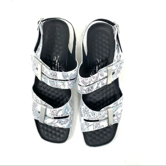 Vital Joy floral Leather Sandals