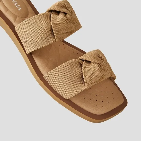 VIVAIA Pillow Top Slide Strappy Sandal size EU/40.5 US/9,9.5