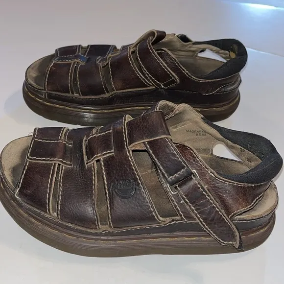 VTG- 90’s-Dr.Martens-10-Brown-leather, fisherman sandals, Velcro, 8585 doc’s.