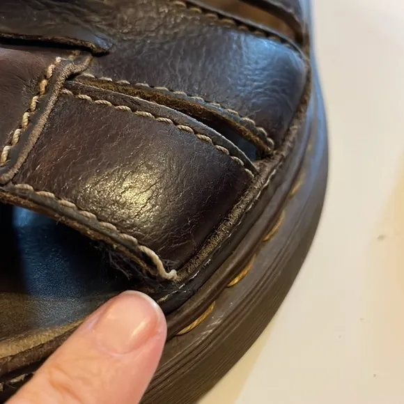 VTG- 90’s-Dr.Martens-10-Brown-leather, fisherman sandals, Velcro, 8585 doc’s.