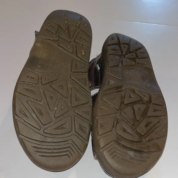 VTG- 90’s-Dr.Martens-10-Brown-leather, fisherman sandals, Velcro, 8585 doc’s.