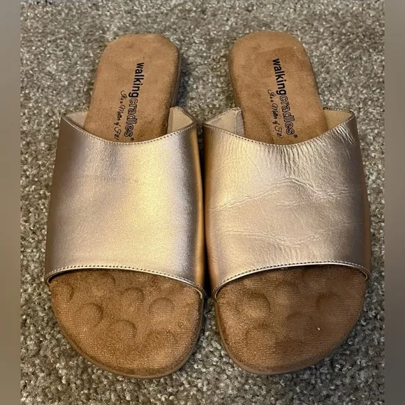 Walking Cradles Cam Soft Leather Sandals in Rose Gold size 9M