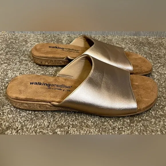 Walking Cradles Cam Soft Leather Sandals in Rose Gold size 9M