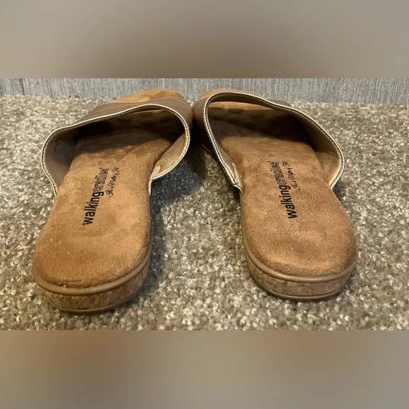 Walking Cradles Cam Soft Leather Sandals in Rose Gold size 9M