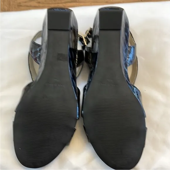 Walking Cradles Navy strappy sandals.   New