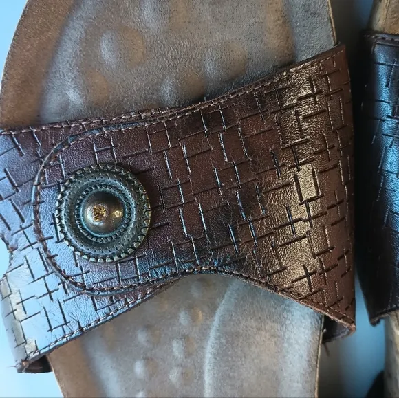 Walking Cradles Womens Sandals Size 12 Slingback Brown Croc Leather Cushioned