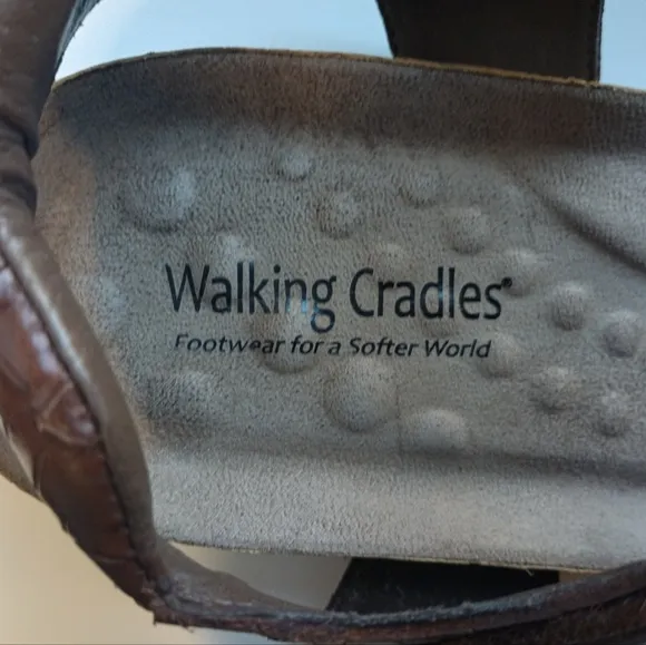 Walking Cradles Womens Sandals Size 12 Slingback Brown Croc Leather Cushioned