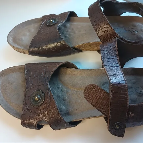 Walking Cradles Womens Sandals Size 12 Slingback Brown Croc Leather Cushioned