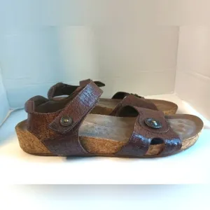 Walking Cradles Womens Sandals Size 12 Slingback Brown Croc Leather Cushioned