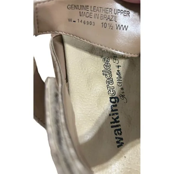 Walking Cradles  Women's Taupe Metallic Huntley Sandals Size 10 WW
