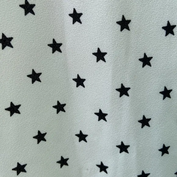 WAYF Black &amp; White Star Print Ruffle Sleeveless Mini Wrap Dress Women's Size M