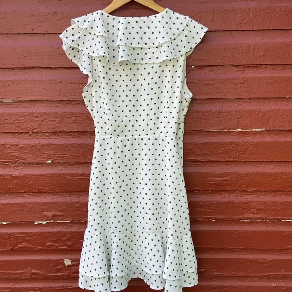 WAYF Black &amp; White Star Print Ruffle Sleeveless Mini Wrap Dress Women's Size M