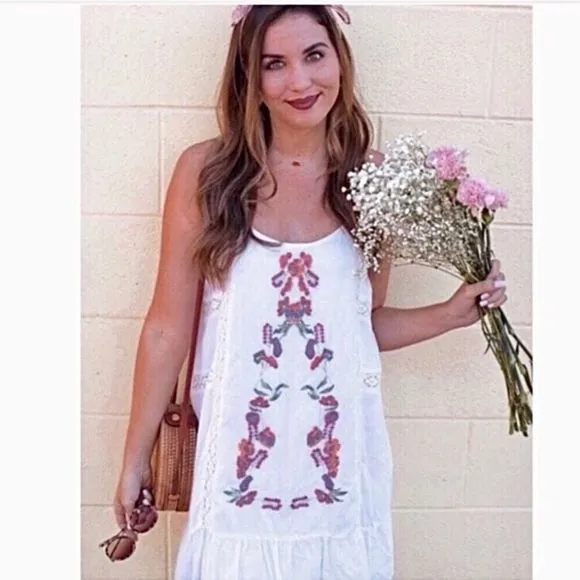 White Embroidered Crochet Accent Embroidered Floral Sun Dress Coverup