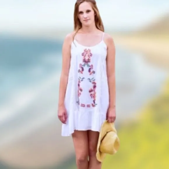 White Embroidered Crochet Accent Embroidered Floral Sun Dress Coverup