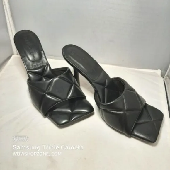 Wild Diva Lounge Womens Size 7.5 High Heel Sandal SlipOn Plush Quilt Style Black
