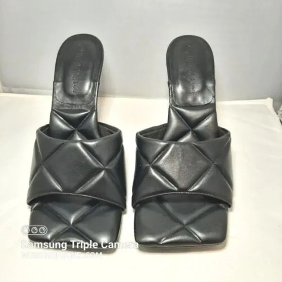 Wild Diva Lounge Womens Size 7.5 High Heel Sandal SlipOn Plush Quilt Style Black