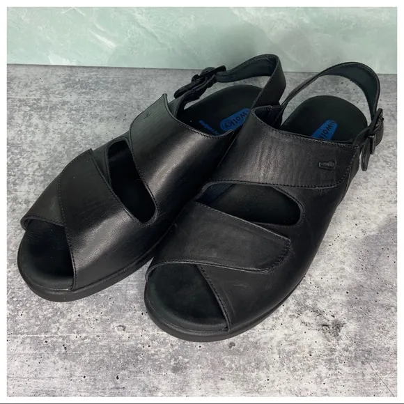Wolky Shoe Black Leather Nimes Buckle Velcro Sandal