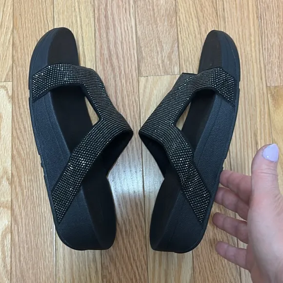 Woman’s Black Fit Flop Marli Crystal Sandals - size 10