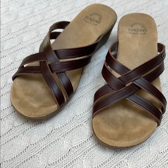Women's 9W Sunjuns G.H. Bass &amp; Co Brown Sandals Sheila 2” wedge heel leather