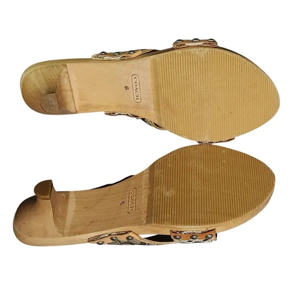 Women's Coach Sandals Size 6 Beige Brown