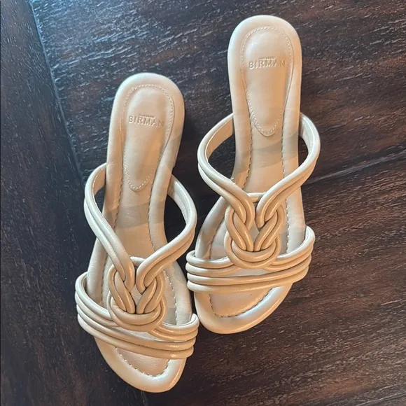 Women's Cream Sandals