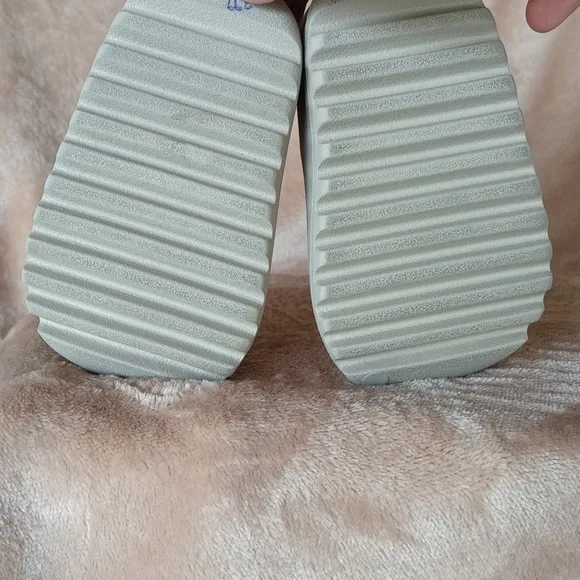Yeezy Kids