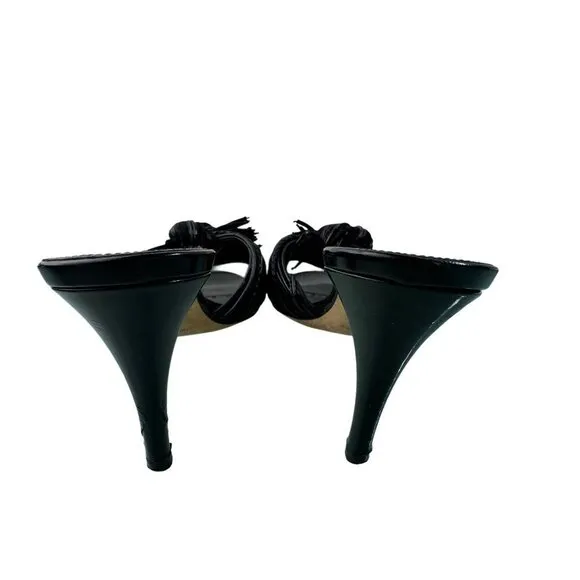 Yves Saint Laurent Black Leather Sandals With Knotted Rive Gauche Design- LT3291