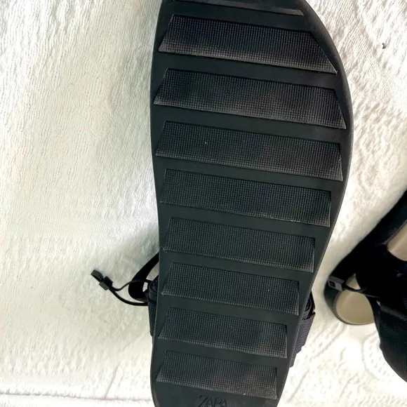 ZARA: EXCELLENT Condition Men Comfortable Sport Black Sandals Sz43 Euro