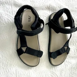 ZARA: EXCELLENT Condition Men Comfortable Sport Black Sandals Sz43 Euro