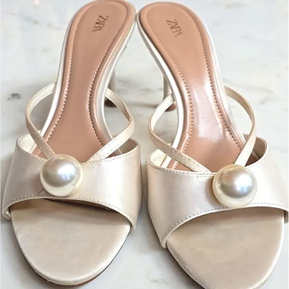 Zara pearl detail strappy heeled open toe sandal heels ivory off white sz40