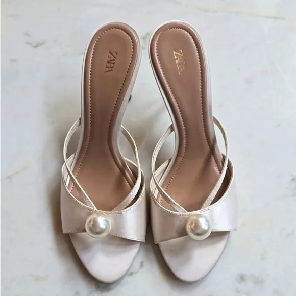 Zara pearl detail strappy heeled open toe sandal heels ivory off white sz40