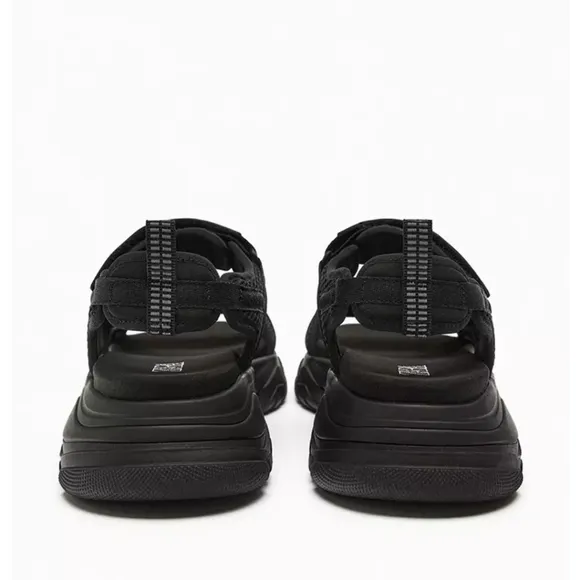 ZARA SPORT SANDALS SIZE 8